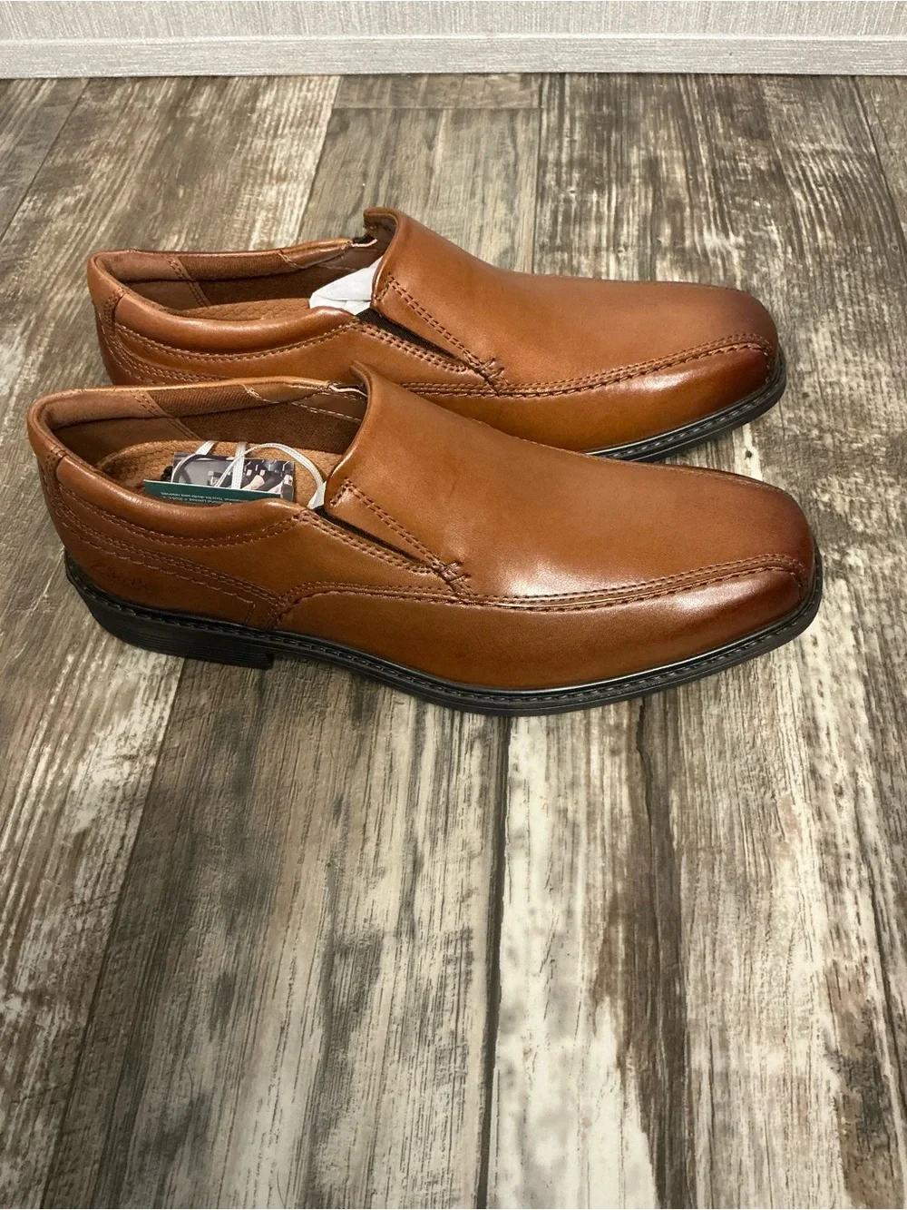 Clarks Men's Brown Slip-On Leather Loafers Size 7